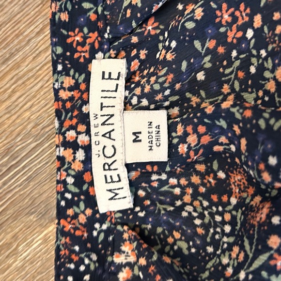 J Crew Mercantile Womens Floral Print Blouse Size M Long Sleeve Button Up - Picture 5 of 6